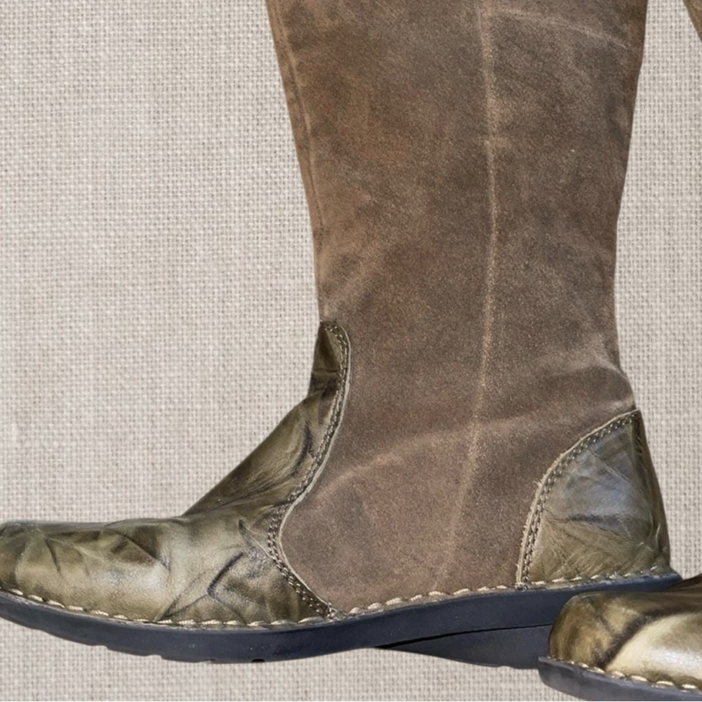 🌺Clarks Nikki Midtown tumbled leather knee-high tall boots. - Picture 5 of 9